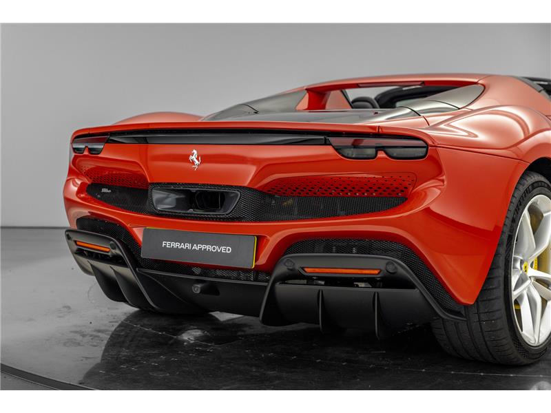 2025 Ferrari 296 GTS 3.0 T V6