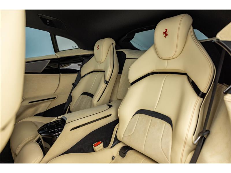 2025 Ferrari Purosangue 6.5 V12 STD