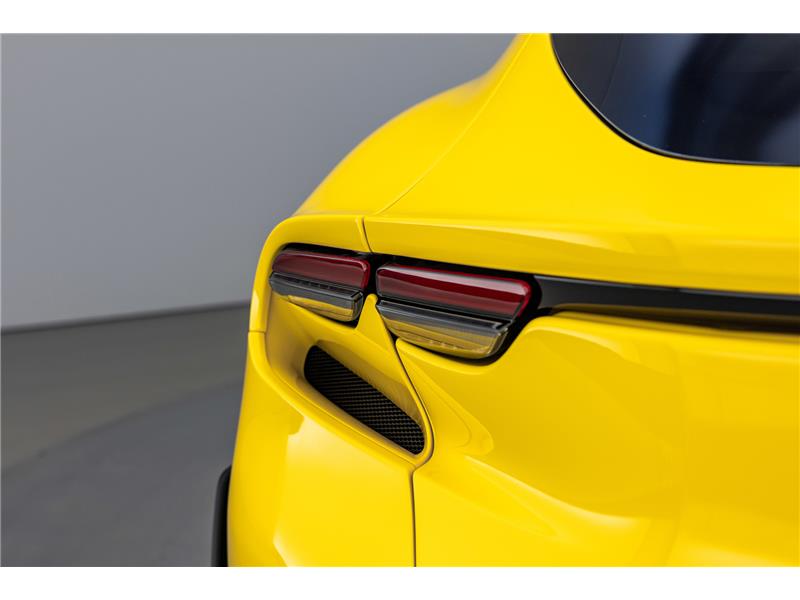 2025 Ferrari Purosangue 6.5 V12 STD