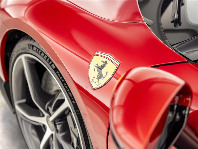 2024 Ferrari 296 GTS 3.0 T V6