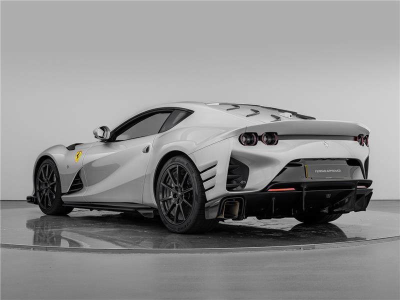 2023 Ferrari 812 Competizione 6.5 V12