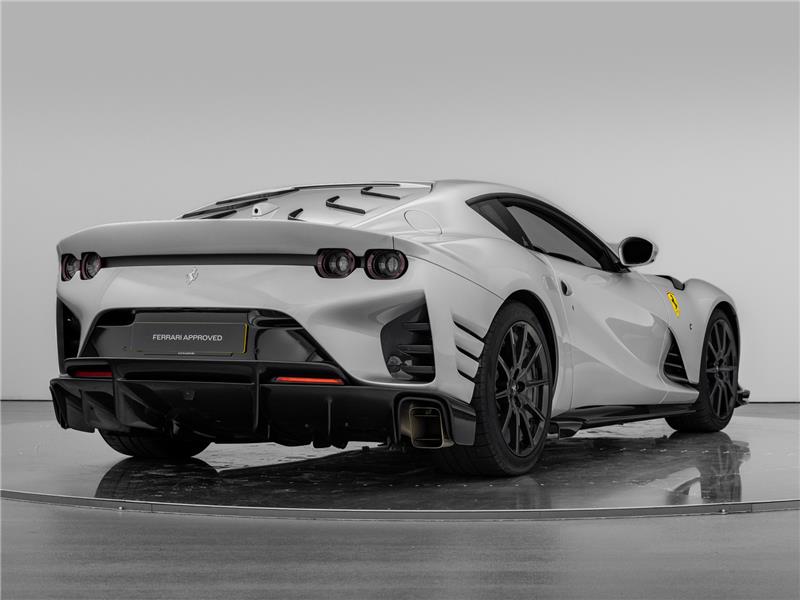 2023 Ferrari 812 Competizione 6.5 V12