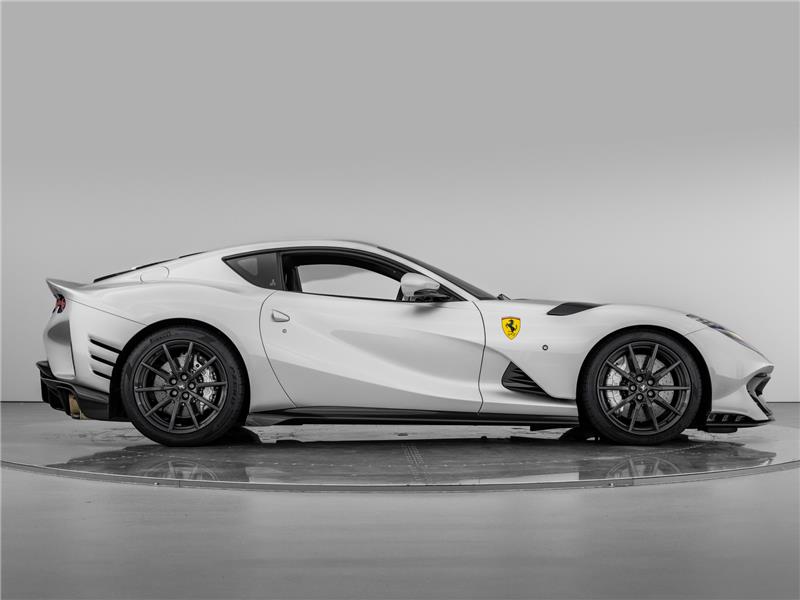 2023 Ferrari 812 Competizione 6.5 V12