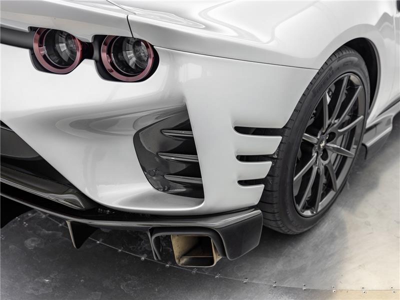 2023 Ferrari 812 Competizione 6.5 V12