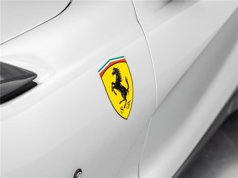 2023 Ferrari 812 Competizione 6.5 V12
