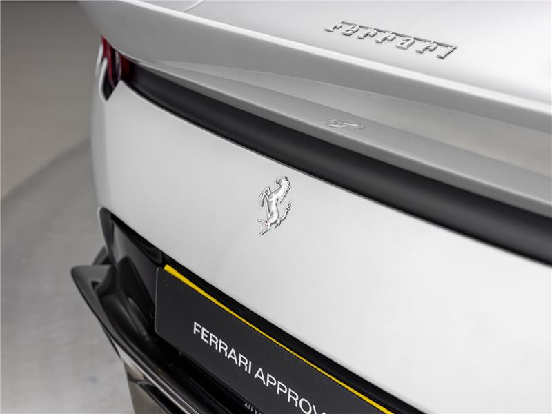 2023 Ferrari 812 Competizione 6.5 V12