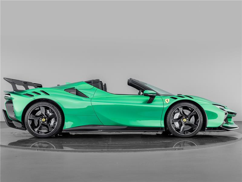2025 Ferrari SF90 XX Spider 4.0 T V8