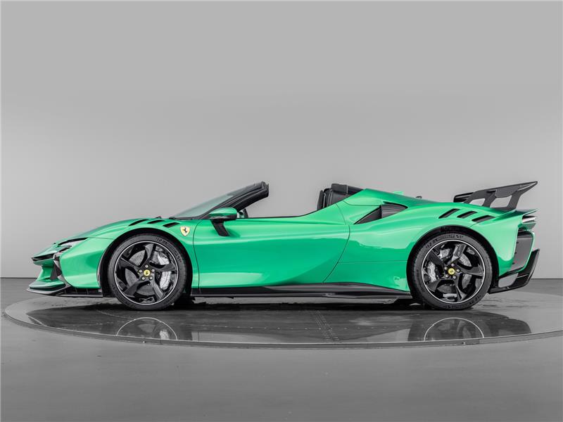 2025 Ferrari SF90 XX Spider 4.0 T V8