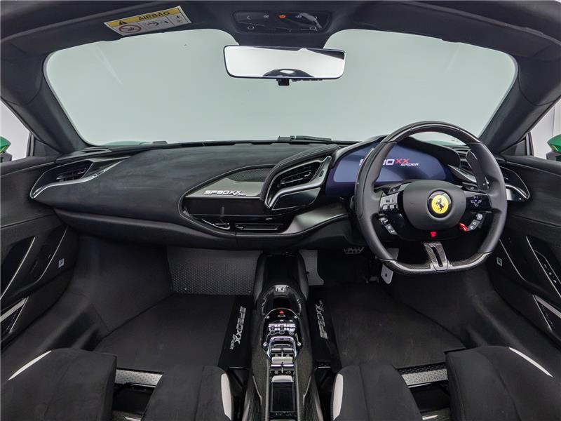 2025 Ferrari SF90 XX Spider 4.0 T V8