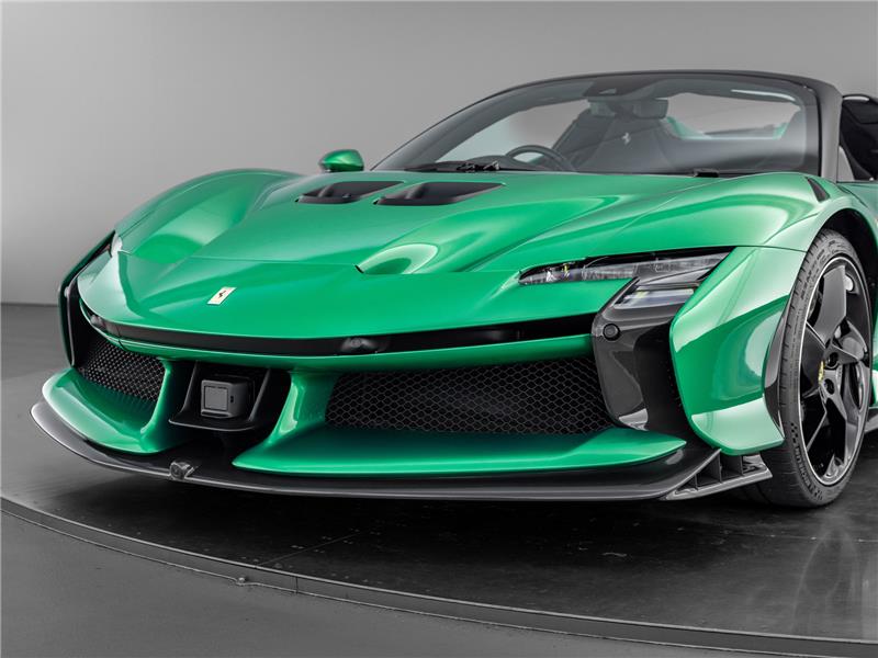2025 Ferrari SF90 XX Spider 4.0 T V8