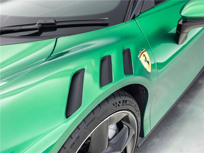 2025 Ferrari SF90 XX Spider 4.0 T V8
