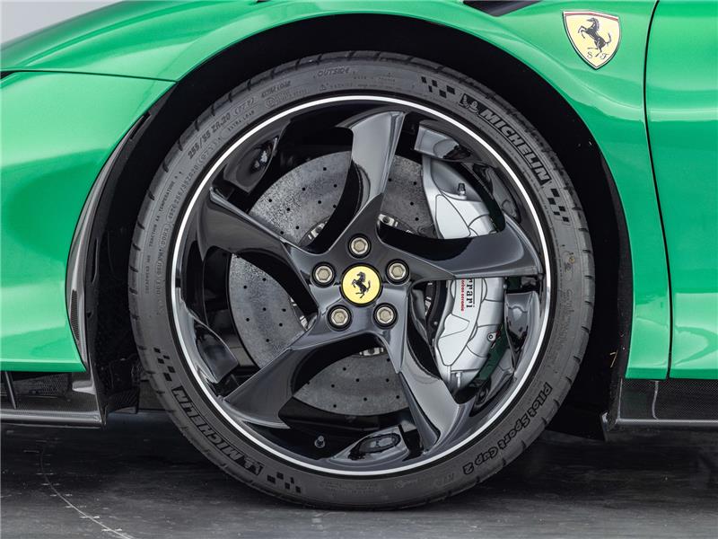 2025 Ferrari SF90 XX Spider 4.0 T V8