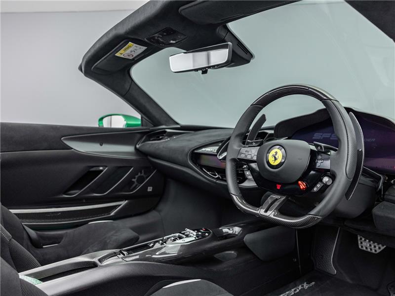 2025 Ferrari SF90 XX Spider 4.0 T V8