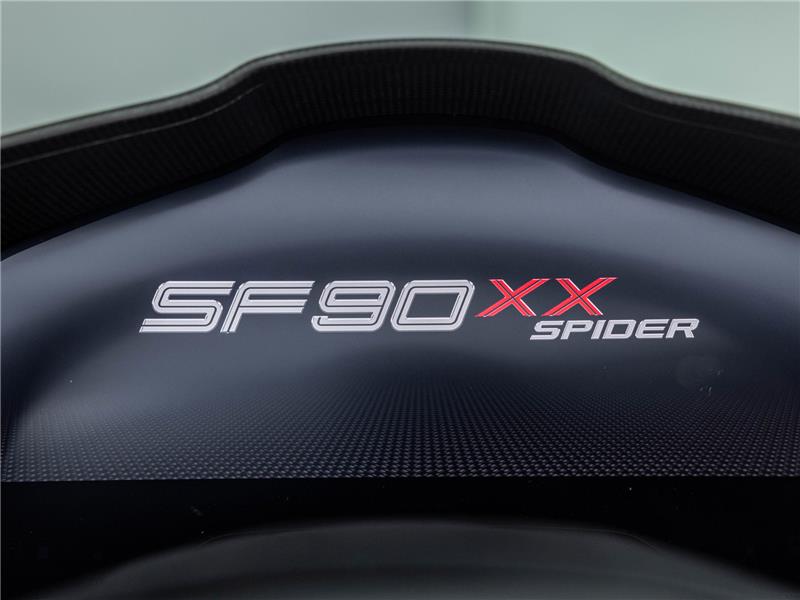 2025 Ferrari SF90 XX Spider 4.0 T V8
