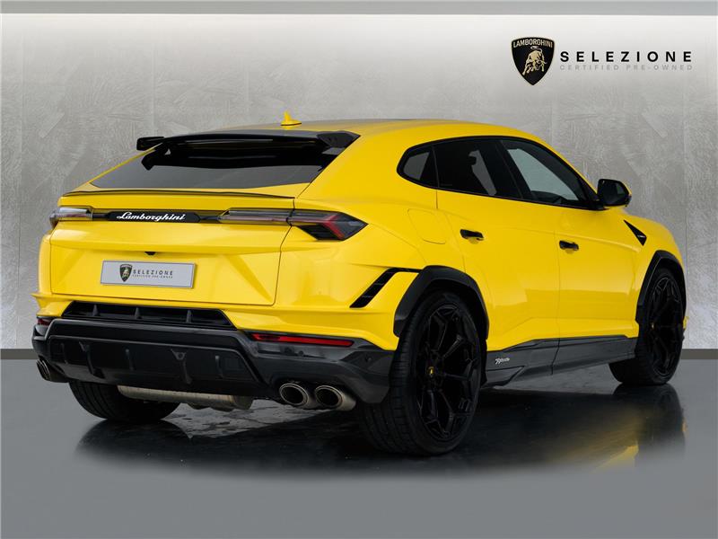2024 Lamborghini URUS PERFORMANTE