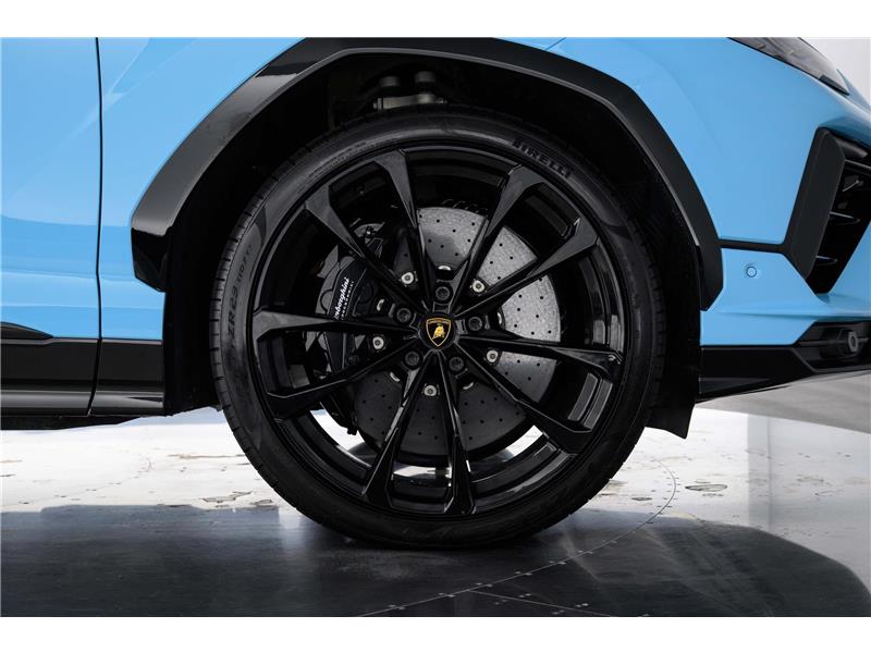 2023 Lamborghini URUS S