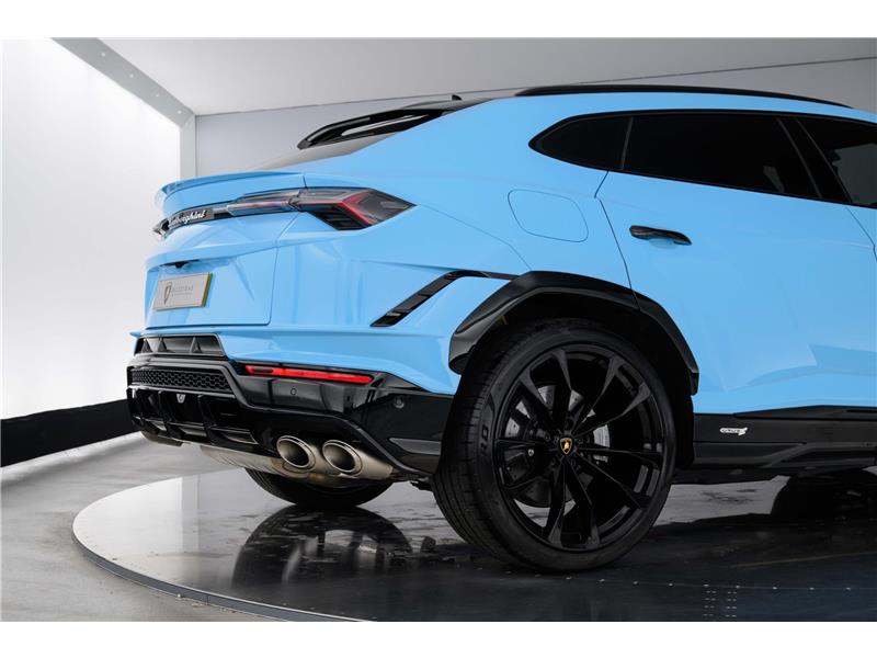 2023 Lamborghini URUS S