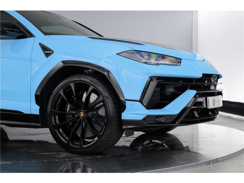 2023 Lamborghini URUS S