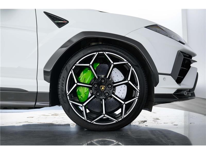 2024 Lamborghini Urus Performante