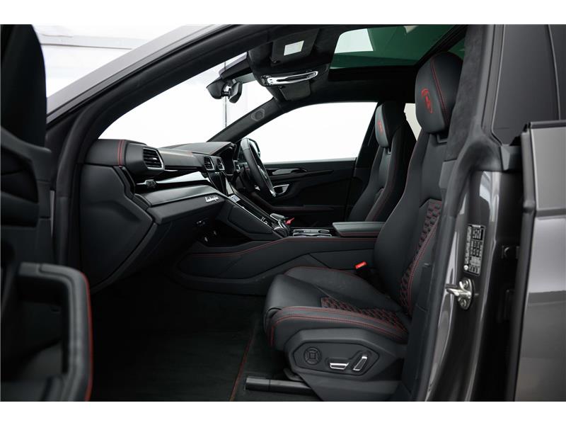 2023 Lamborghini Urus S