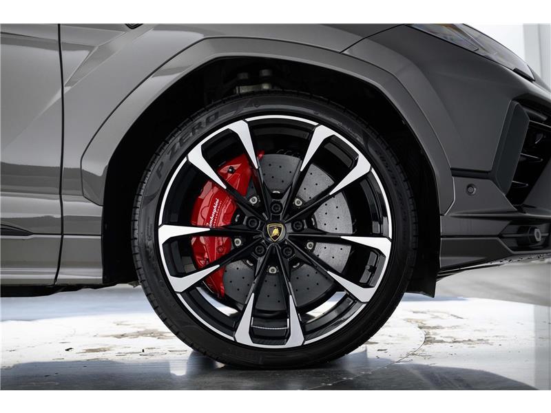 2023 Lamborghini Urus S