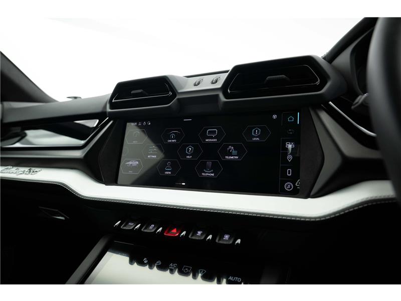 2025 Lamborghini Urus SE