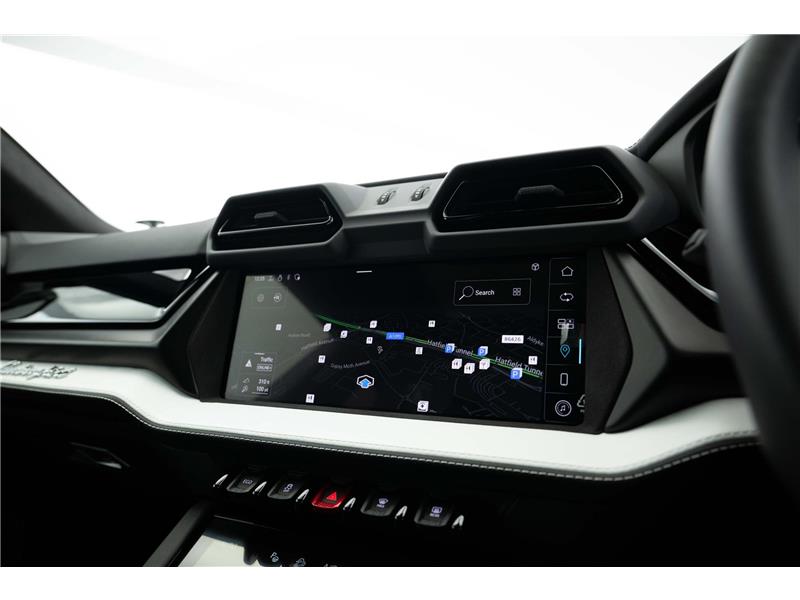 2025 Lamborghini Urus SE