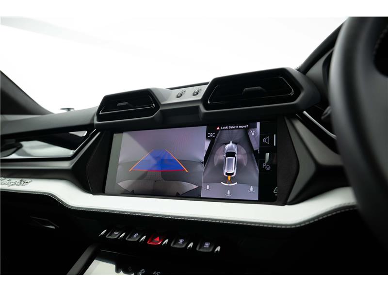 2025 Lamborghini Urus SE