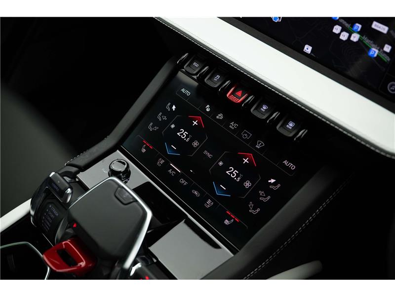 2025 Lamborghini Urus SE