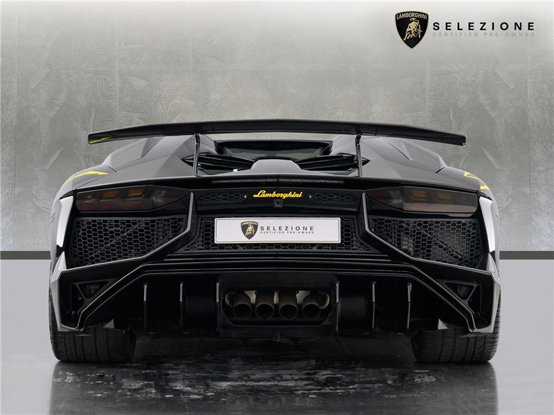 2016 Lamborghini Aventador LP750-4 Superveloce Roadster