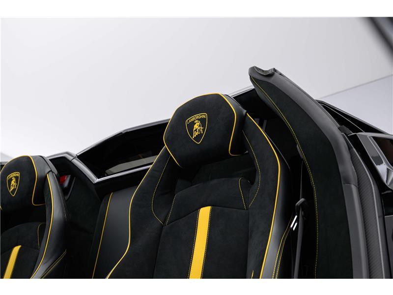 2016 Lamborghini Aventador LP750-4 Superveloce Roadster