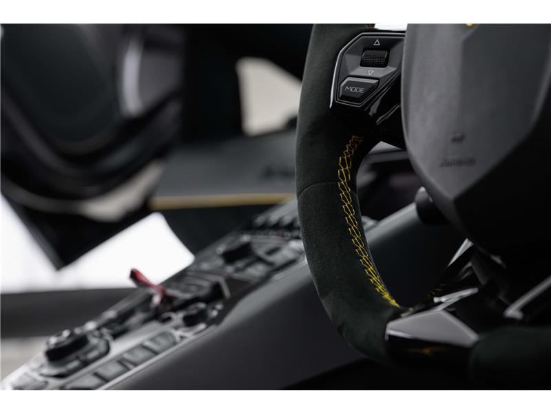 2016 Lamborghini Aventador LP750-4 Superveloce Roadster