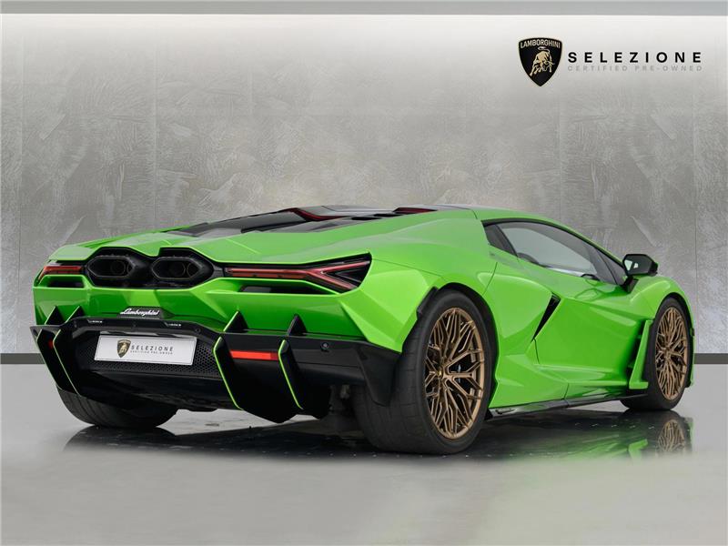 2024 Lamborghini Revuelto V12 Hybrid