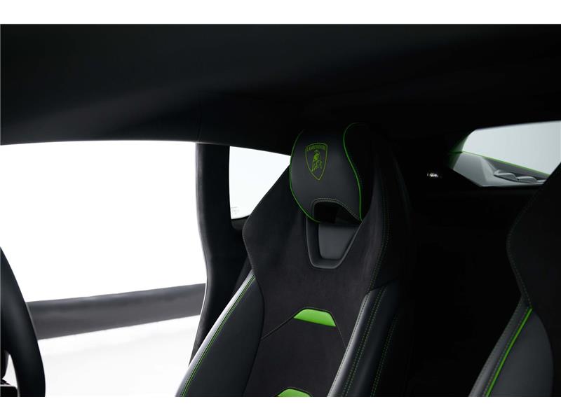 2023 Lamborghini Huracan V10 Tecnica