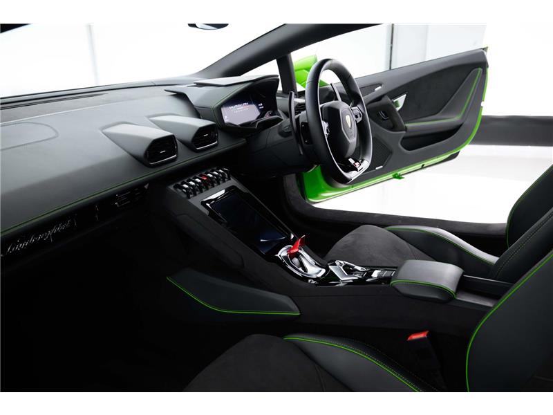 2023 Lamborghini Huracan V10 Tecnica