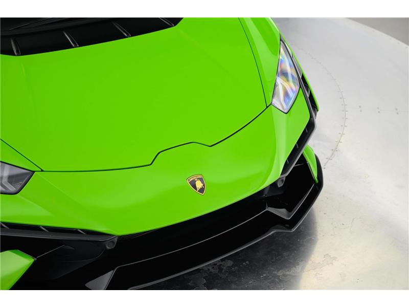 2023 Lamborghini Huracan V10 Tecnica