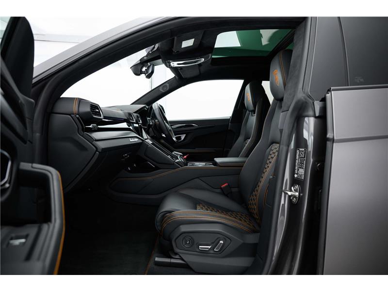 2023 Lamborghini Urus S