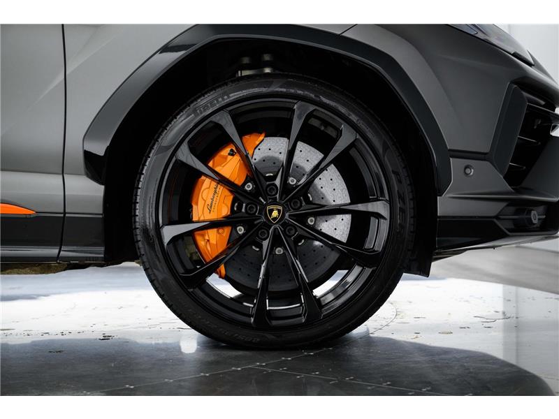2023 Lamborghini Urus S
