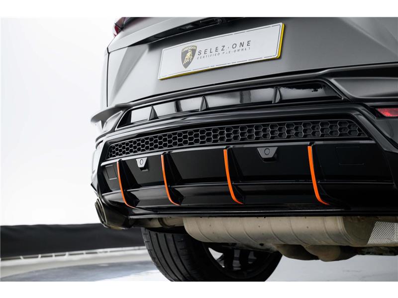 2023 Lamborghini Urus S