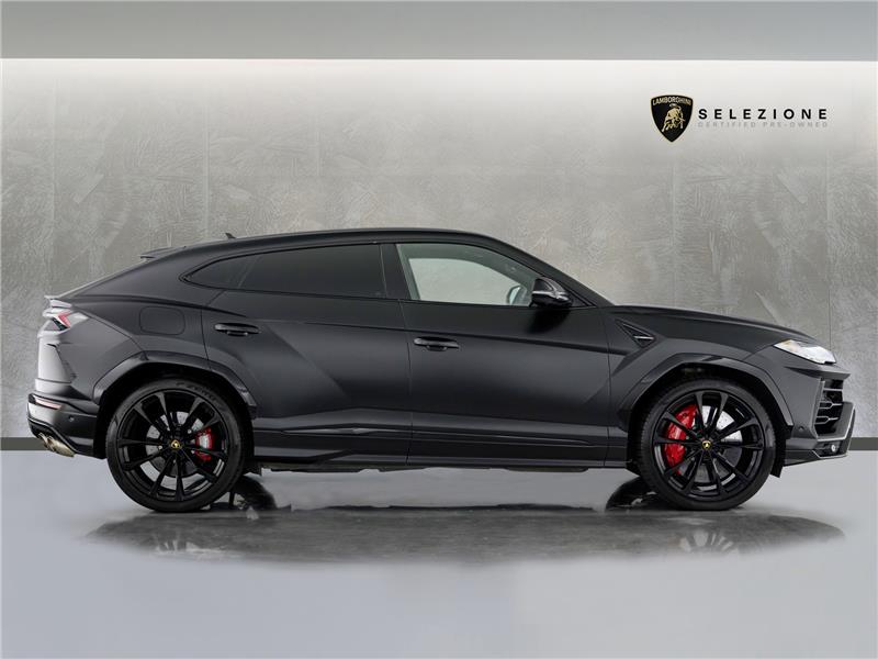 2022 Lamborghini Urus V8 BiTurbo