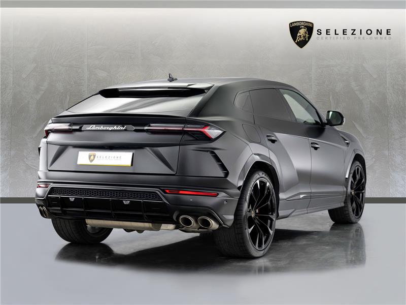 2022 Lamborghini Urus V8 BiTurbo