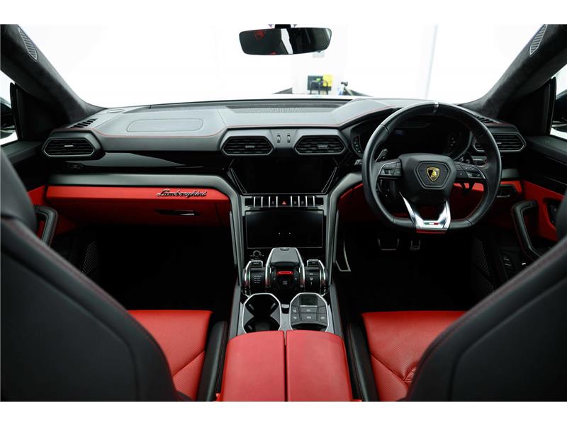 2022 Lamborghini Urus V8 BiTurbo