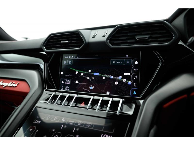 2022 Lamborghini Urus V8 BiTurbo