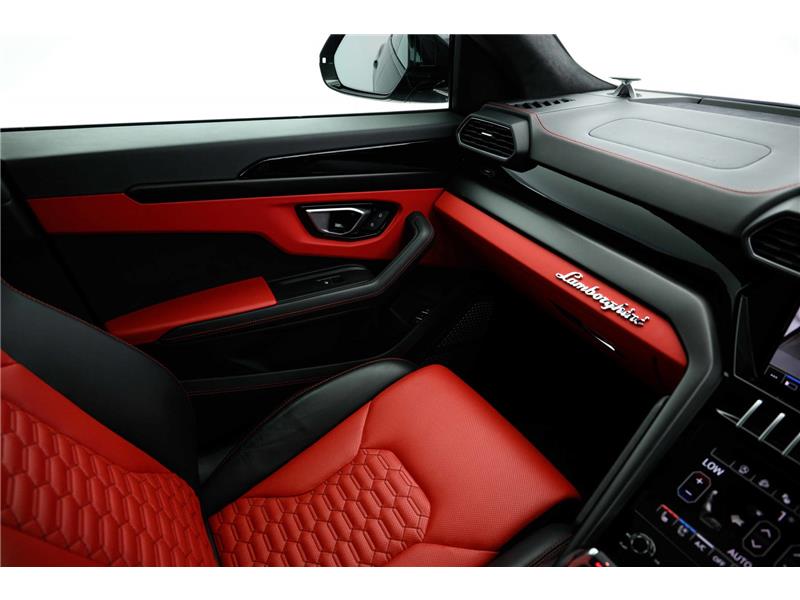 2022 Lamborghini Urus V8 BiTurbo