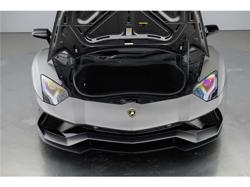 2017 Lamborghini Aventador 6.5 V12 LP 740-4 S STD