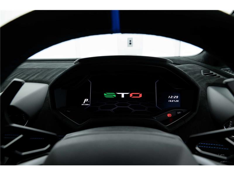 2023 Lamborghini Huracan 5.2 V10 LP 640-2 STO