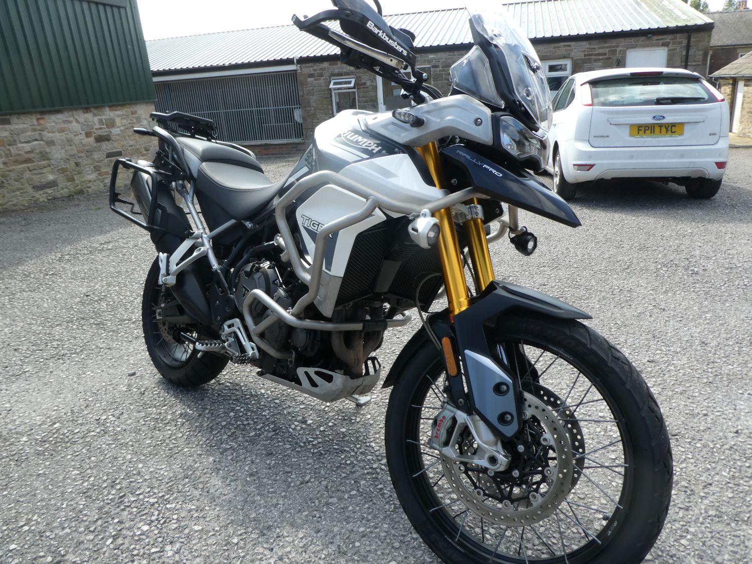 Triumph Tiger Rally Pro 900