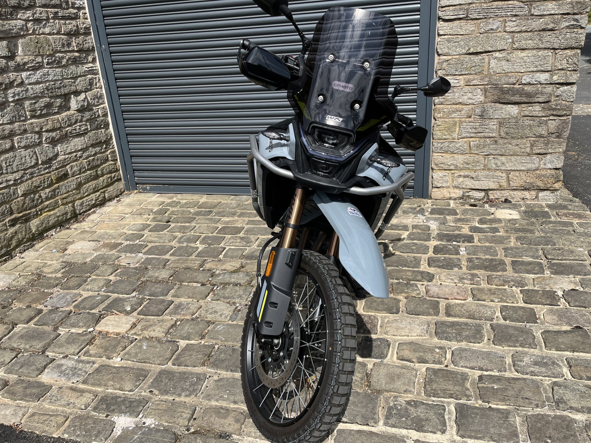 NEARLY NEW CF MOTO 450 MT