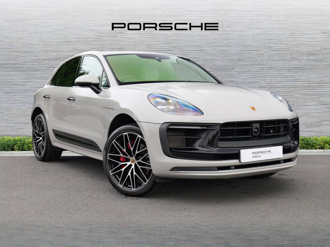 2023 Porsche Macan