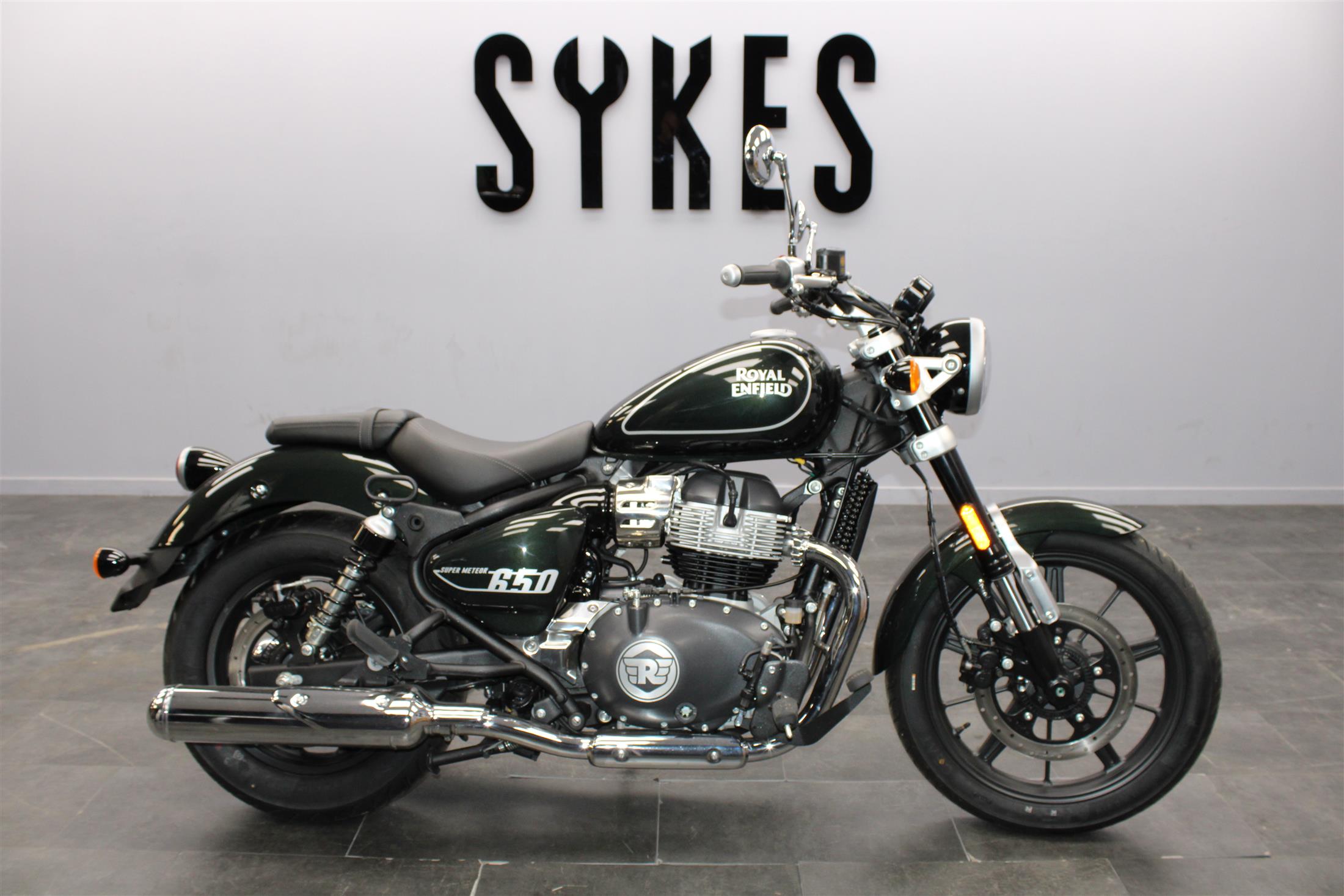 New – Super Meteor 650 – Astral Green – One Available for £6449